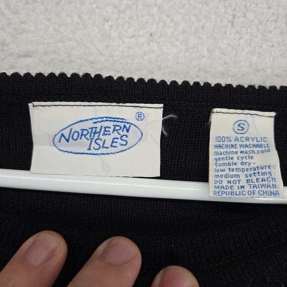 Northern Isles Embroidered Sweater Womens S Acrylic Pullover Scoop Neck NEW - Picture 4 of 11